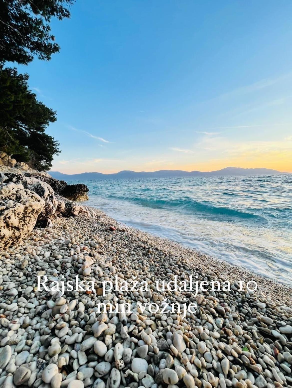 Studio Calma Ploce  Luaran gambar